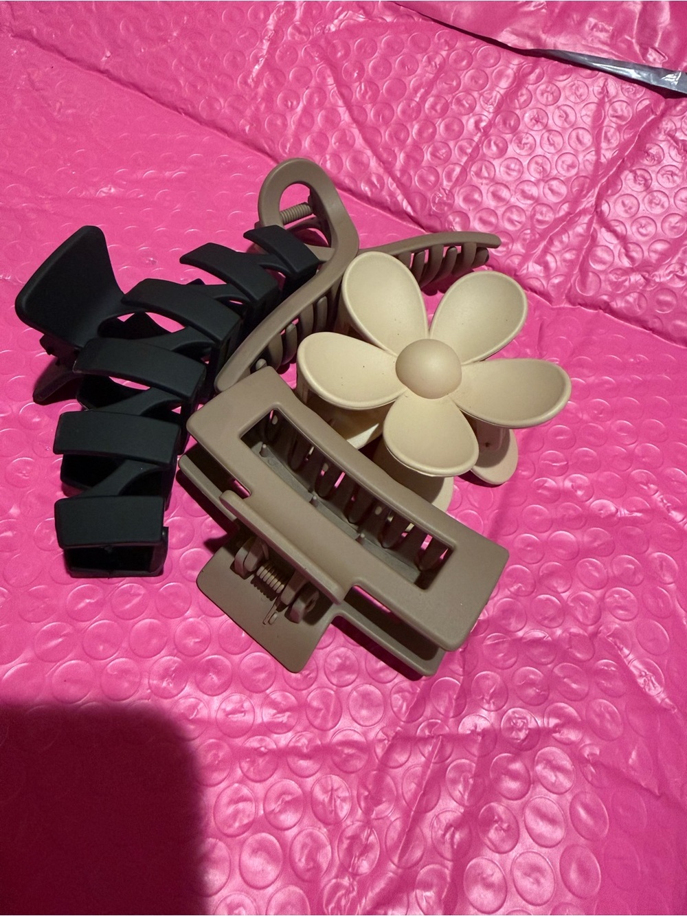 Neutral Beige Flower & Black Matte Hair Claw Clip Set - Women Accessories